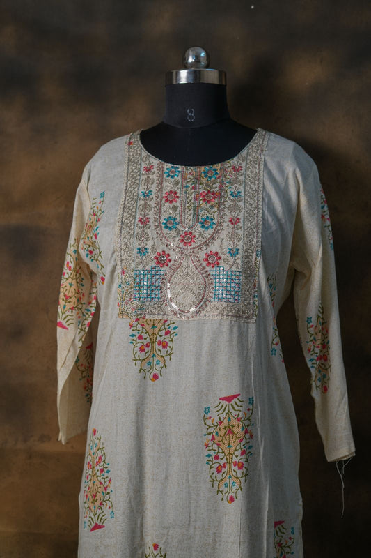 Elegant Polyester Cotton Kurti – Perfect Blend of Comfort & Style