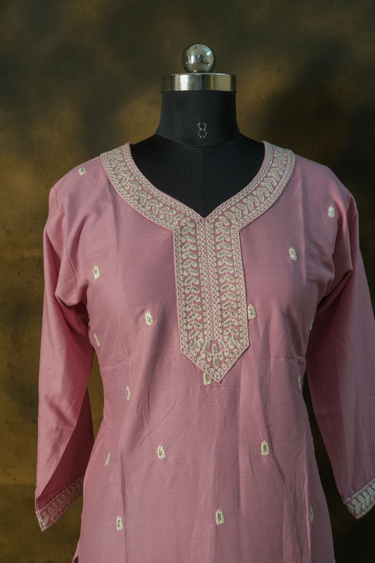 Elegant Polyester Cotton Kurti – Perfect Blend of Comfort & Style