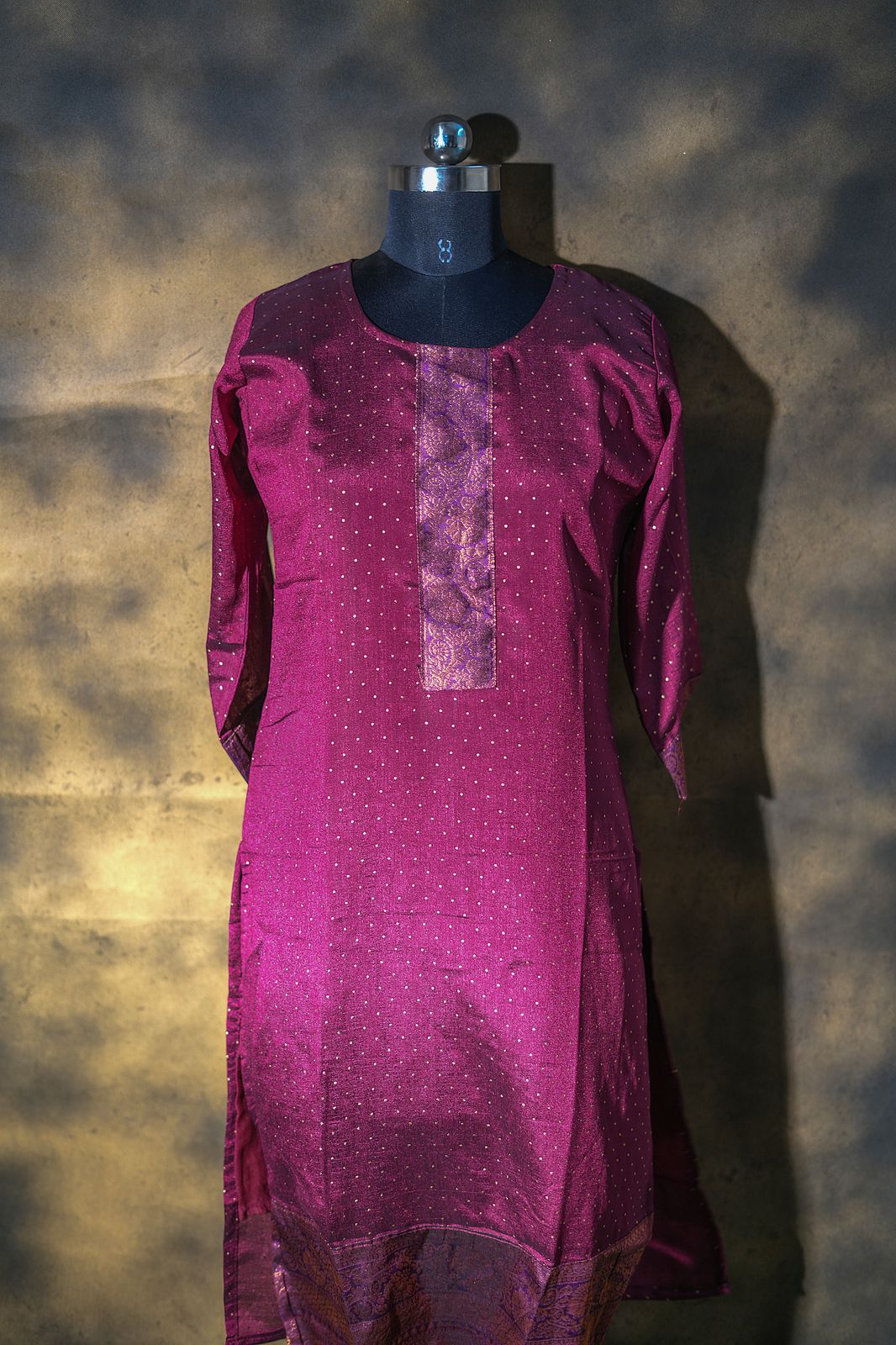Elegant Polyester Cotton Kurti – Perfect Blend of Comfort & Style