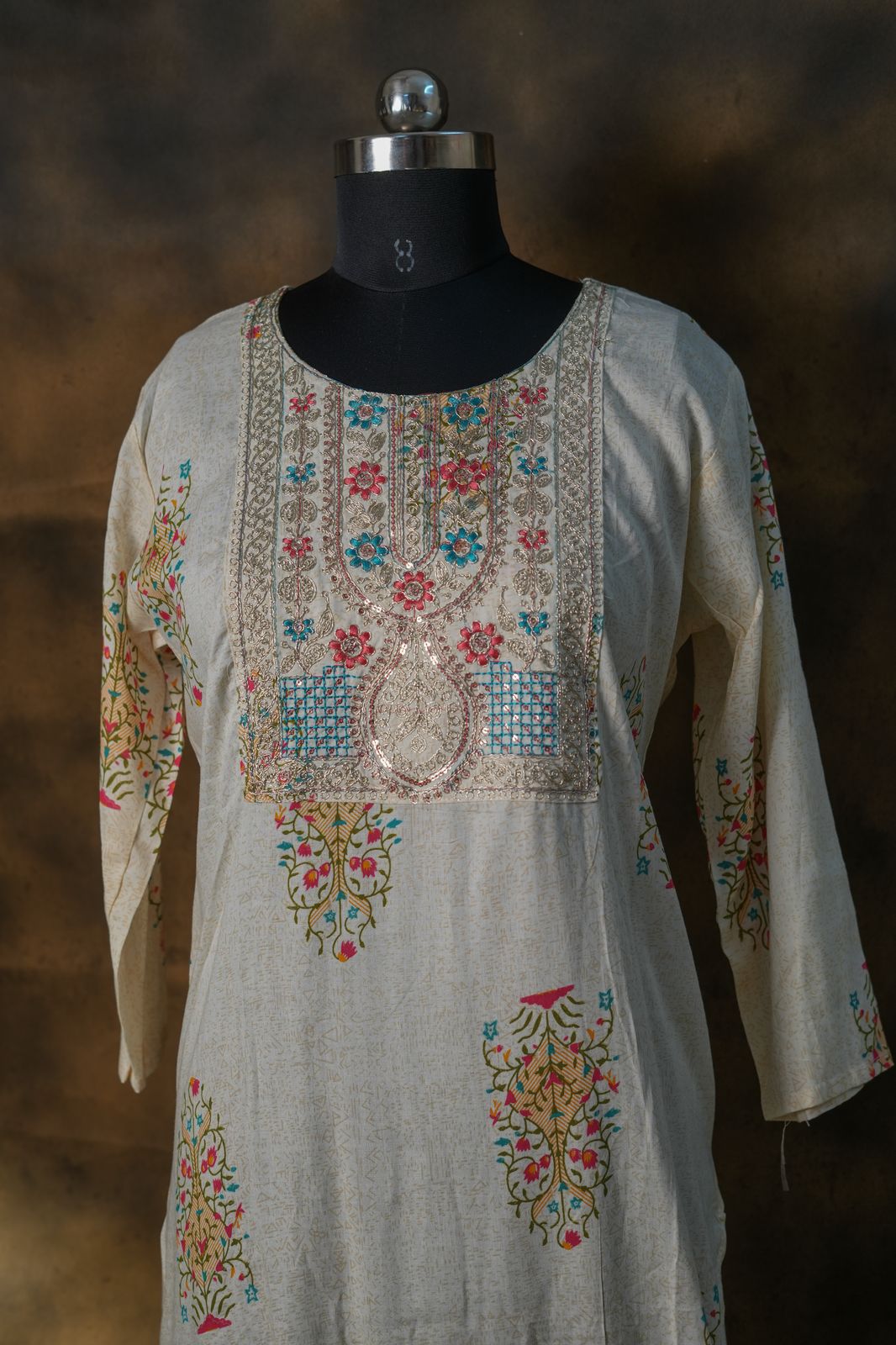 Elegant Polyester Cotton Kurti – Perfect Blend of Comfort & Style