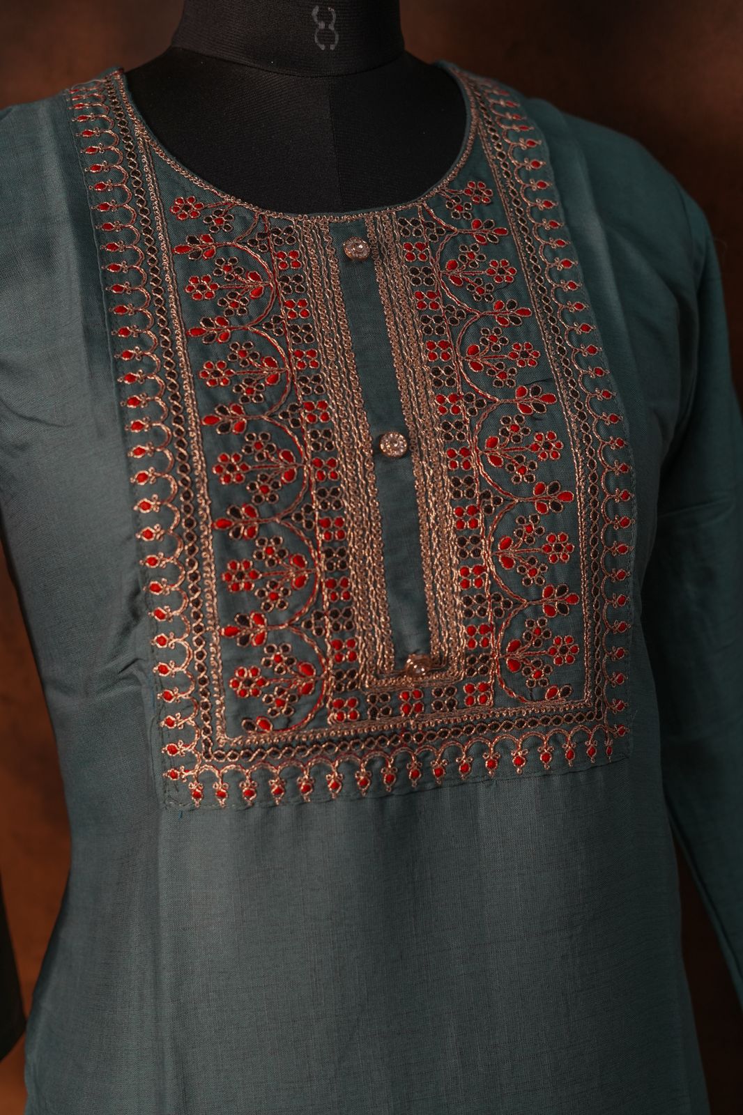 Elegant Polyester Cotton Kurti – Perfect Blend of Comfort & Style