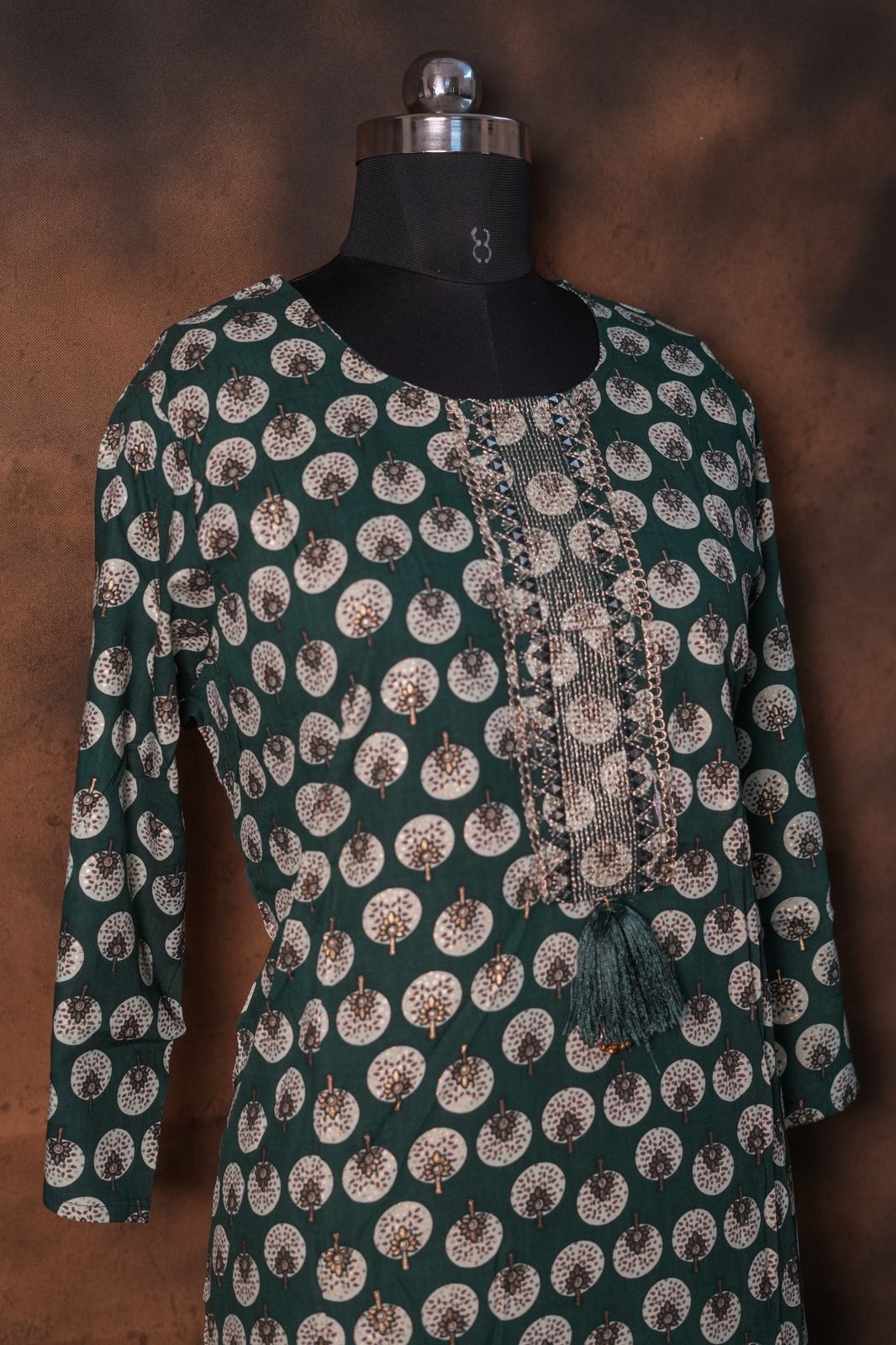 Elegant Polyester Cotton Kurti – Perfect Blend of Comfort & Style